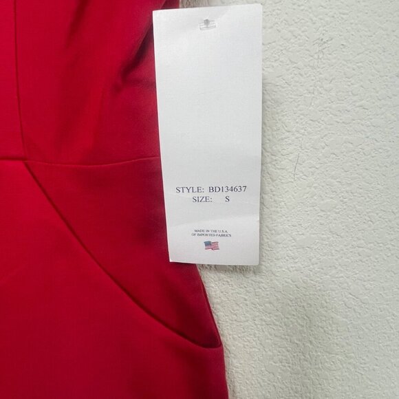 Bettie Page Women’s Romper Size Small Red Sleeveless BD134637 Zip Pockets NWT - Picture 7 of 11